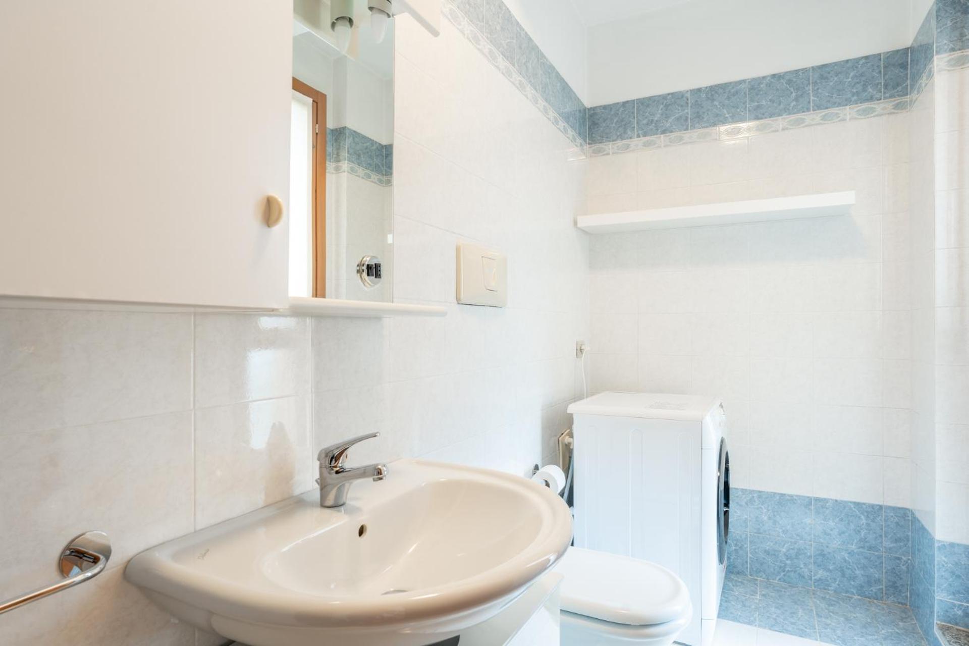 Spacious Bright Apartment Near City Center And Como Lake With Air Conditioning Lecco Εξωτερικό φωτογραφία