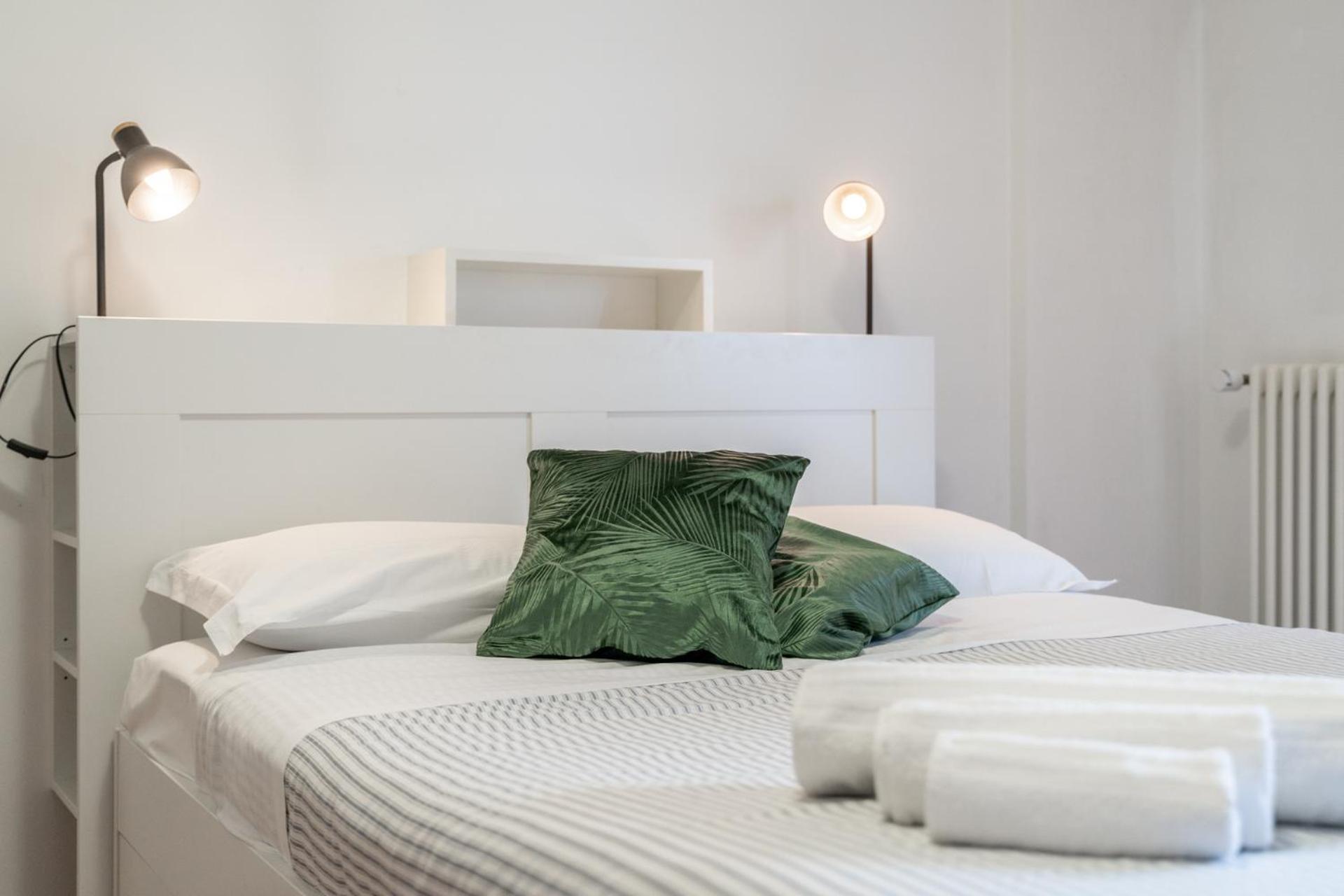 Spacious Bright Apartment Near City Center And Como Lake With Air Conditioning Lecco Εξωτερικό φωτογραφία