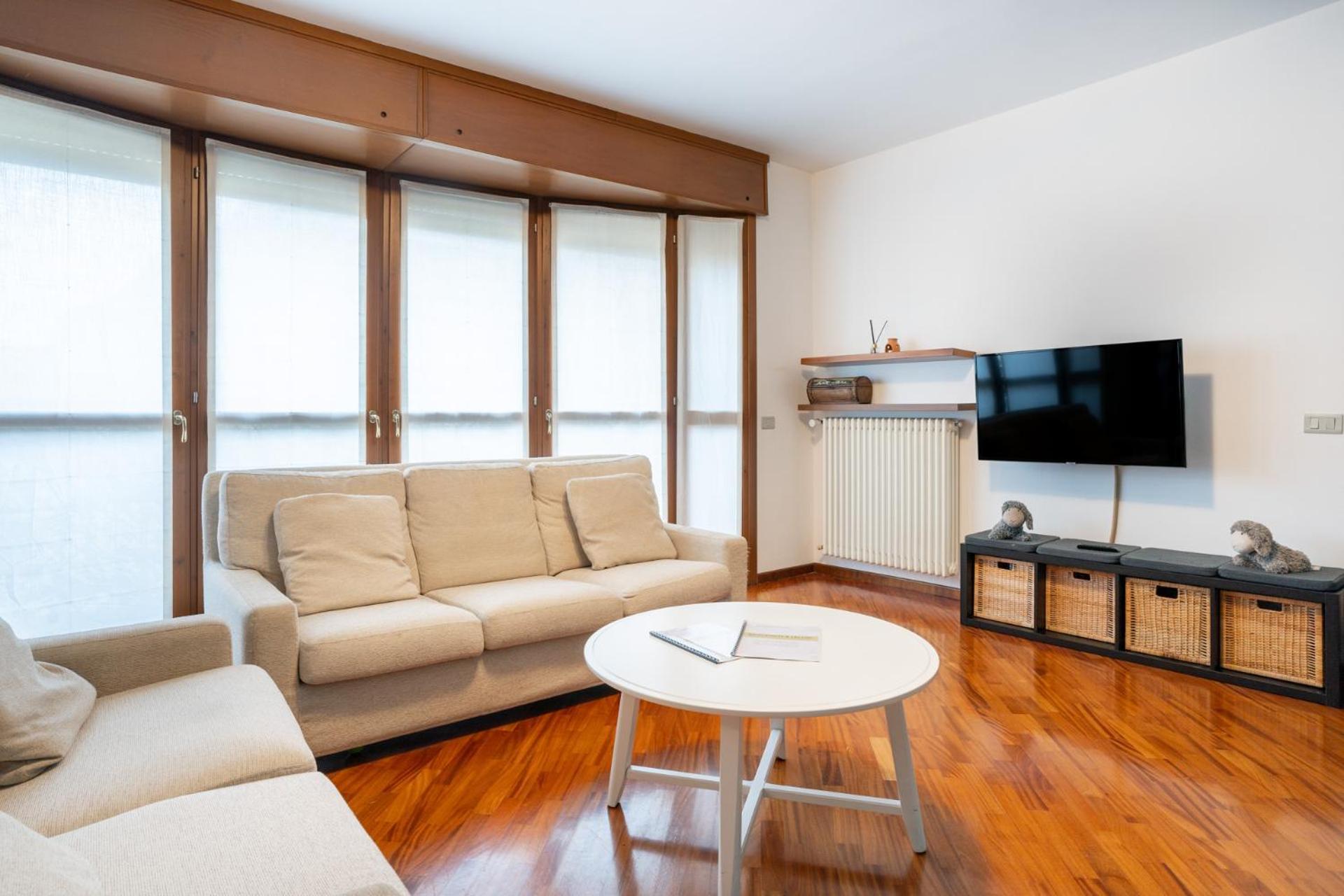 Spacious Bright Apartment Near City Center And Como Lake With Air Conditioning Lecco Εξωτερικό φωτογραφία